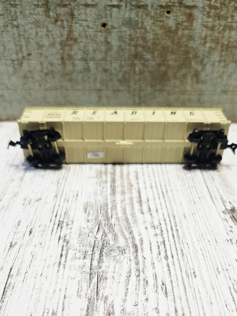 Mantua 731-521 HO Scale Heavy 43' Gondola Reading RDG #6835 w/ Load